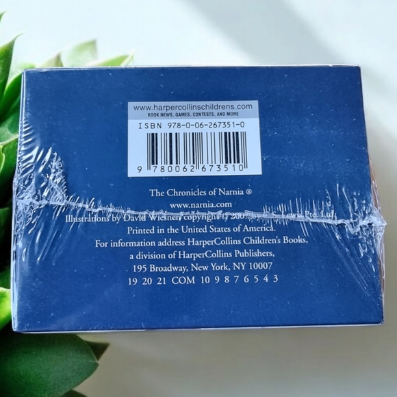 🆕️ The Chronicles of Narnia Box Set of 8 Softcover Books - Picture 5 of 5